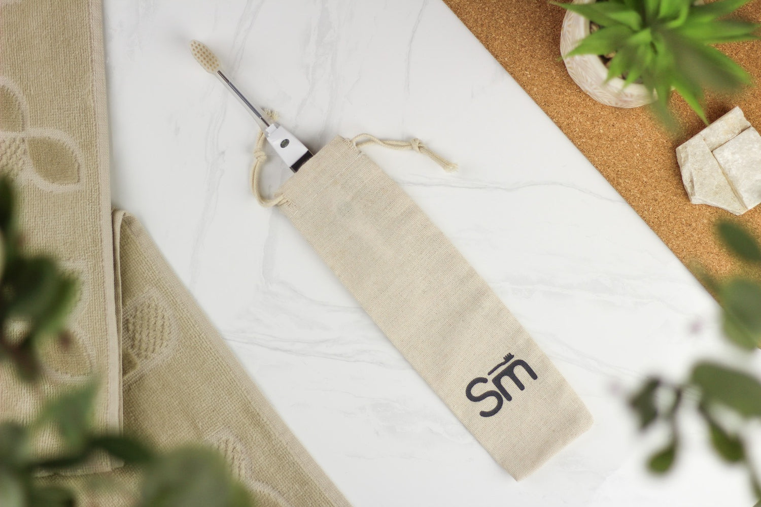 Smart Miswak Toothbrush Case